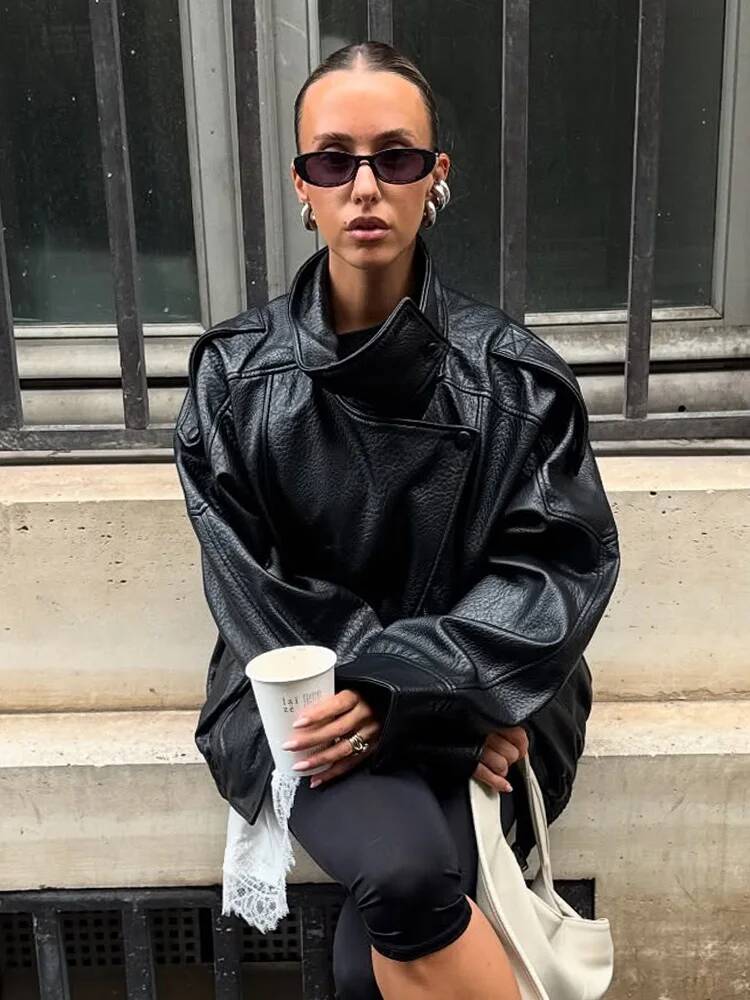 Street Fashion Taiwan - Frauen Herbst Mode Asymmetrische Taste Tasche