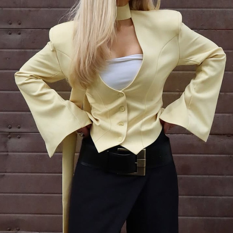 Street Fashion Look - Tuularose Frauen Mode Blazer Solide High