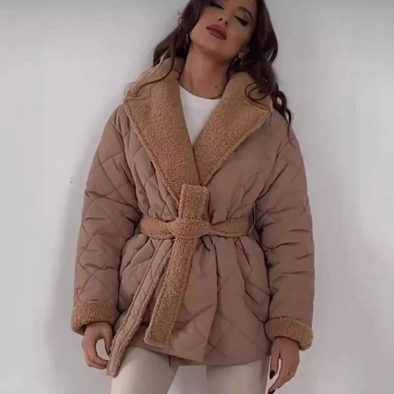 Elegante Gesteppte Jacke mit K – Street Fashion Taiwan Bewertung und Preis