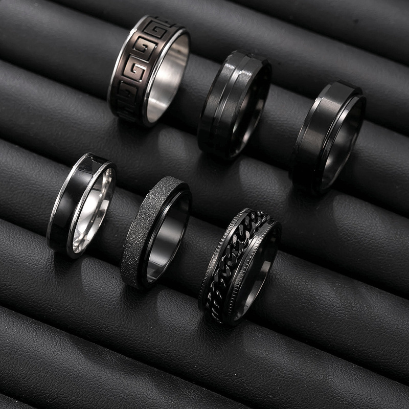 Schwarzes Herrenring-Set aus E – Street Fashion Look Bewertung und Preis