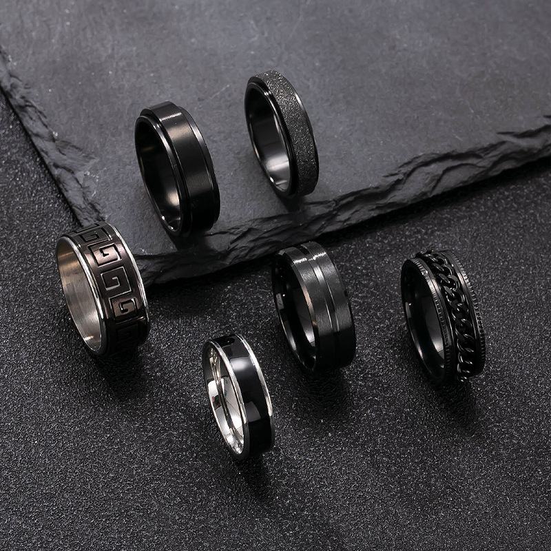 Schwarzes Herrenring-Set aus E – Street Fashion Look Bewertung und Preis