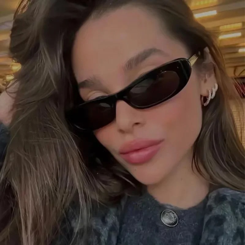 Neue Retro Ovale Sonnenbrille  – Street Fashion Shoot Bewertung und Preis