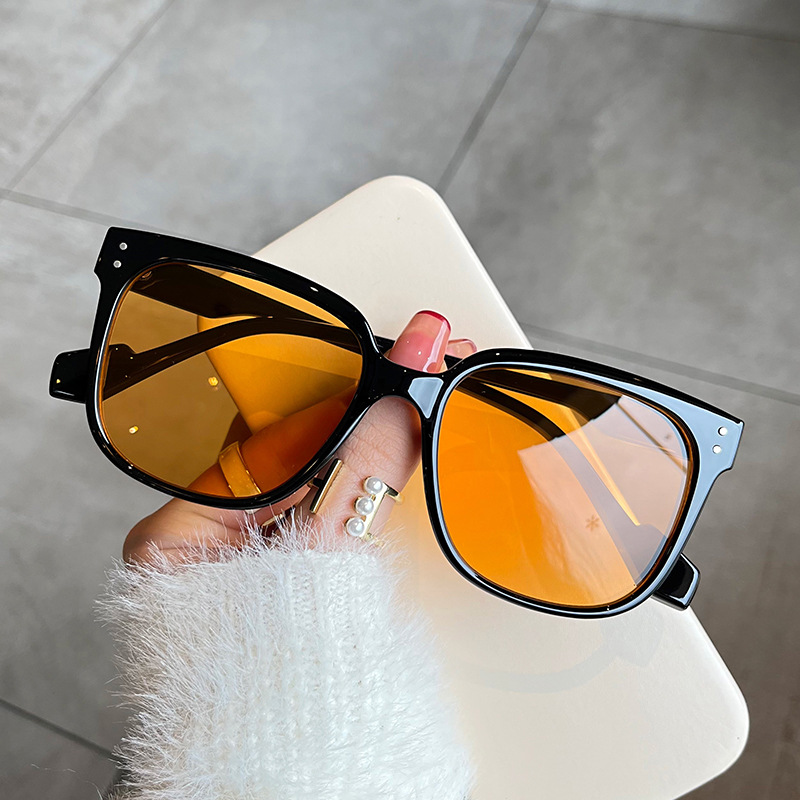 UV400 Sonnenbrille für Damen,  – Street Fashion Shoot Bewertung und Preis