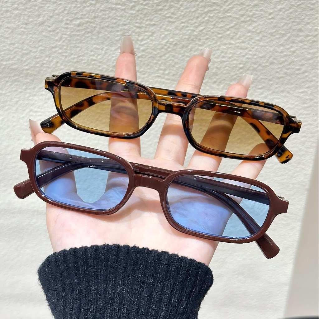 KLASSNUM Fashion Eyewear Trend – Street Fashion Shoot Bewertung und Preis