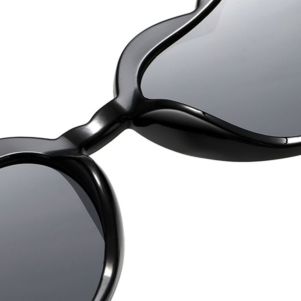 Herzförmige Sonnenbrille Vinta – Street Fashion Shoot Bewertung und Preis